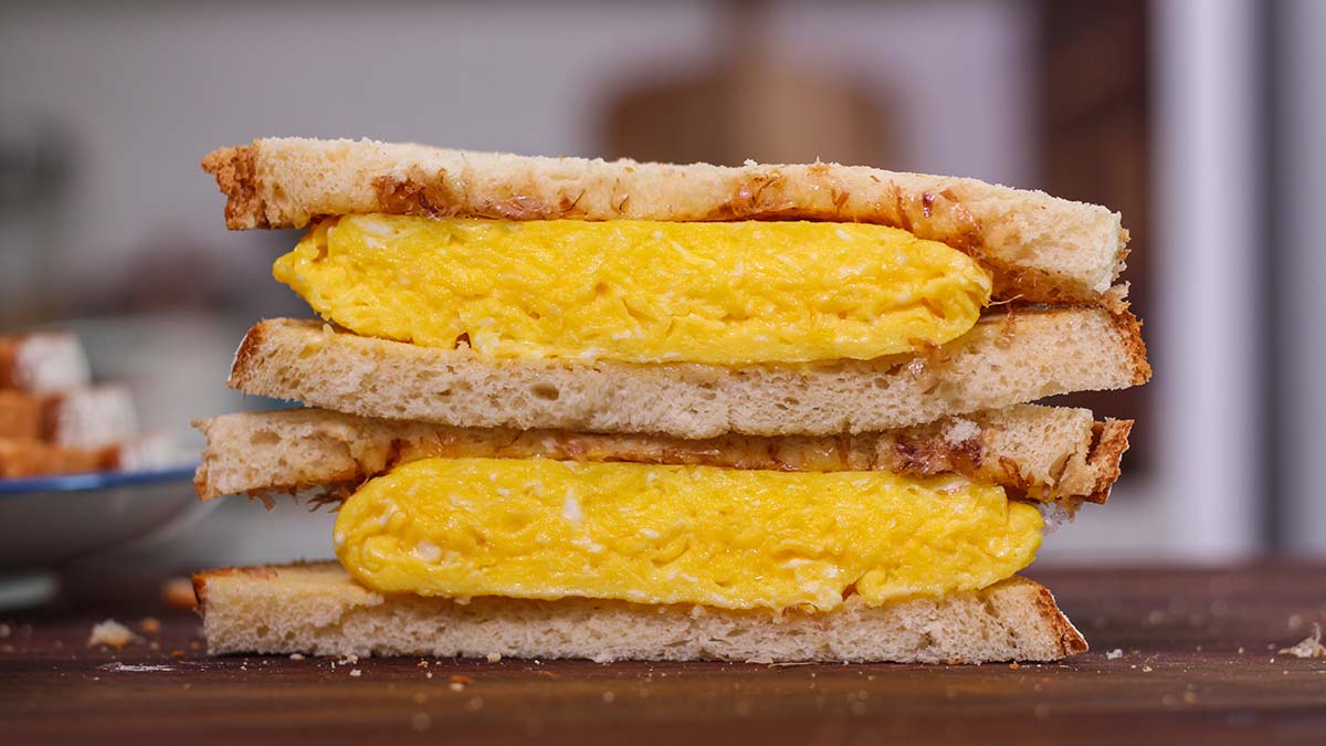 Order 1 Egg Sandwich food online from Bagels And More store, Bergenfield on bringmethat.com
