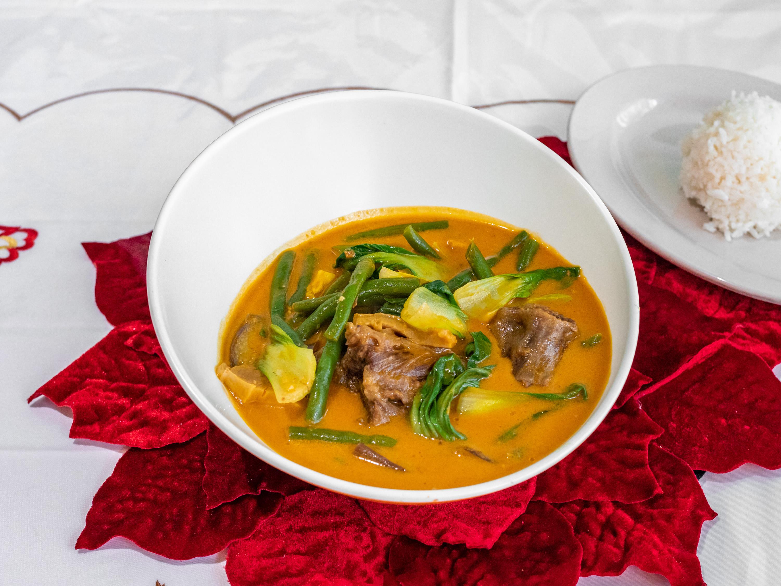 Order Kare-Kare with Rice  food online from Moroccan Delight store, Chicago on bringmethat.com