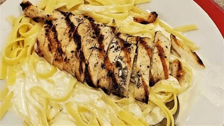Order Fettuccine Alfredo with Sausage food online from Jimmy Pizza Pasta & Subs store, Midlothian on bringmethat.com