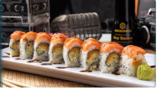 Order Super Crunch Roll food online from Rock-N-Roll Sushi store, Trussville on bringmethat.com
