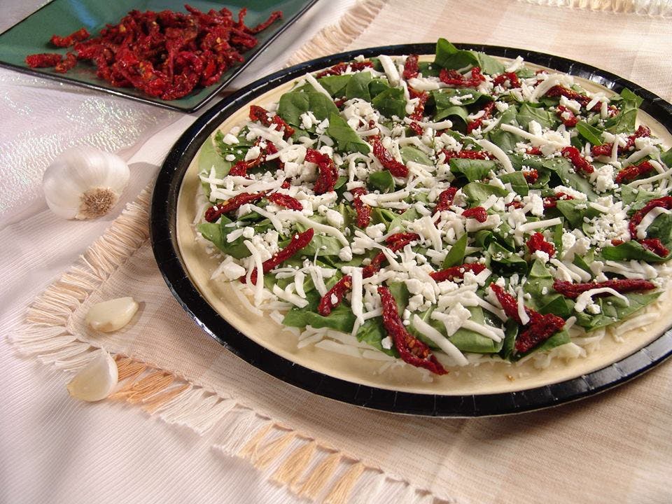 Order Aegean Pizza - Personal 8'' (8 Slices) food online from Nick-N-Willy's Pizza store, Silverthorne on bringmethat.com