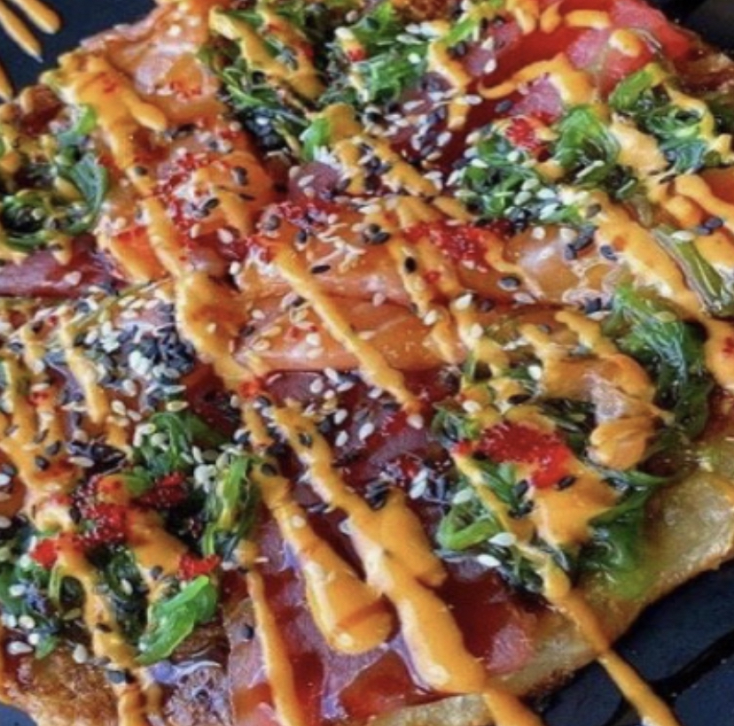 Order Salmon Pizza food online from Abi sushi store, Astoria on bringmethat.com