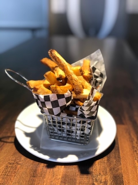 Order Fries food online from Quincy's South Bar & Grille store, Rockville on bringmethat.com