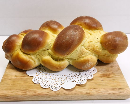 Order Challah Bread food online from Heidelberg Pastry Shoppe store, Arlington on bringmethat.com