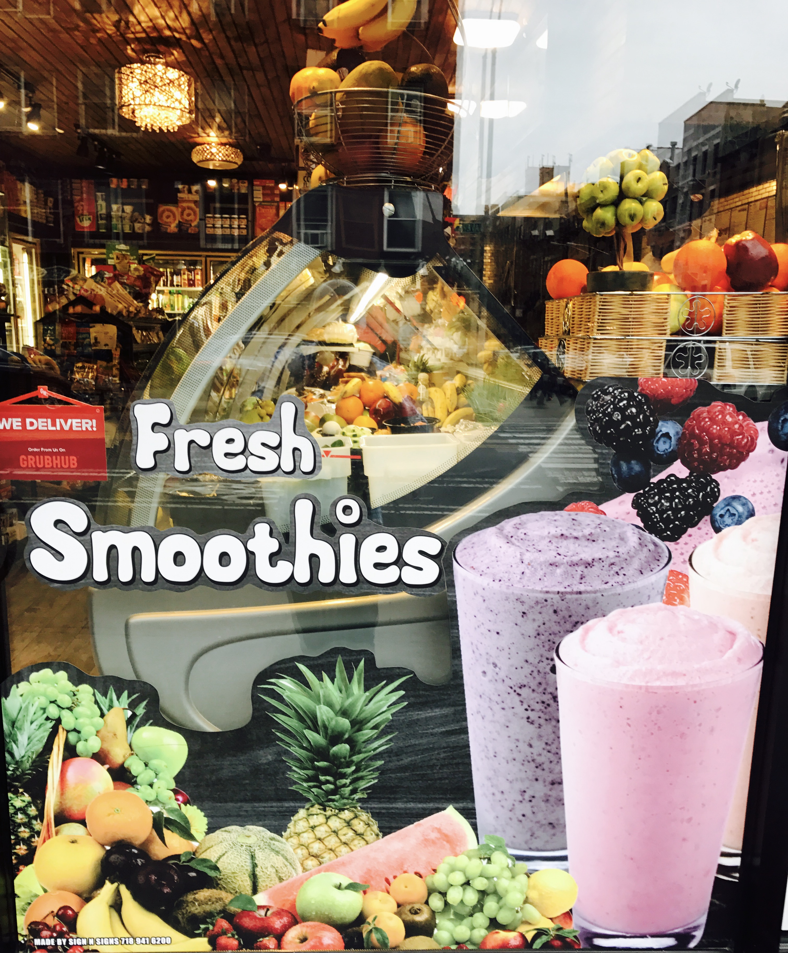 Order Mr Berry Smoothie food online from NY Grill & Deli - Rivington St. store, New York on bringmethat.com