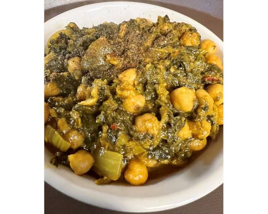Order Chana Saag food online from Masala & Curry store, Nashville on bringmethat.com