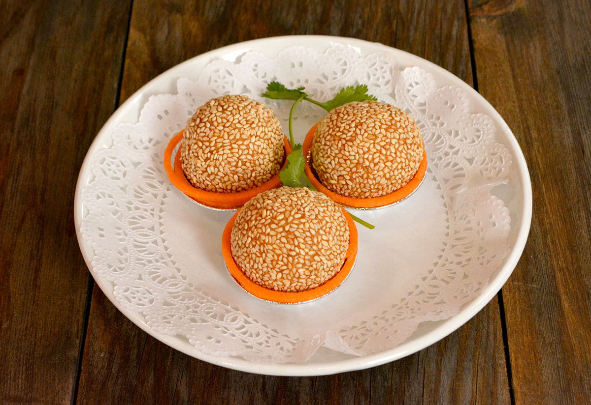 Order Sweet Sesame Rice Balls (3 Pieces) food online from Chinatown Restaurant store, San Francisco on bringmethat.com