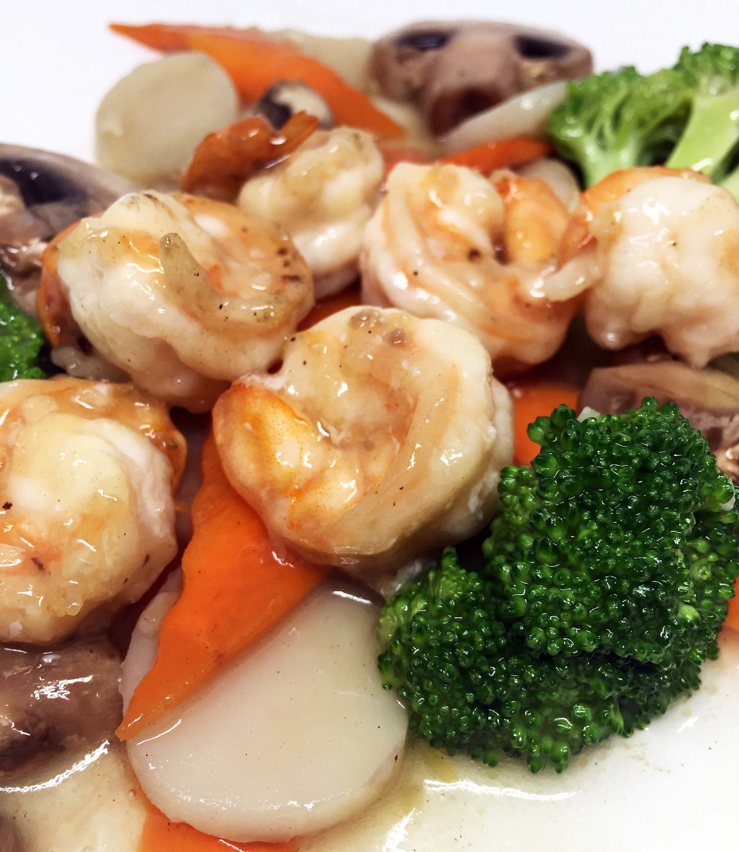 Order 67. Sauteed Shrimp food online from Vip Chinese Restaurant store, Los Angeles on bringmethat.com