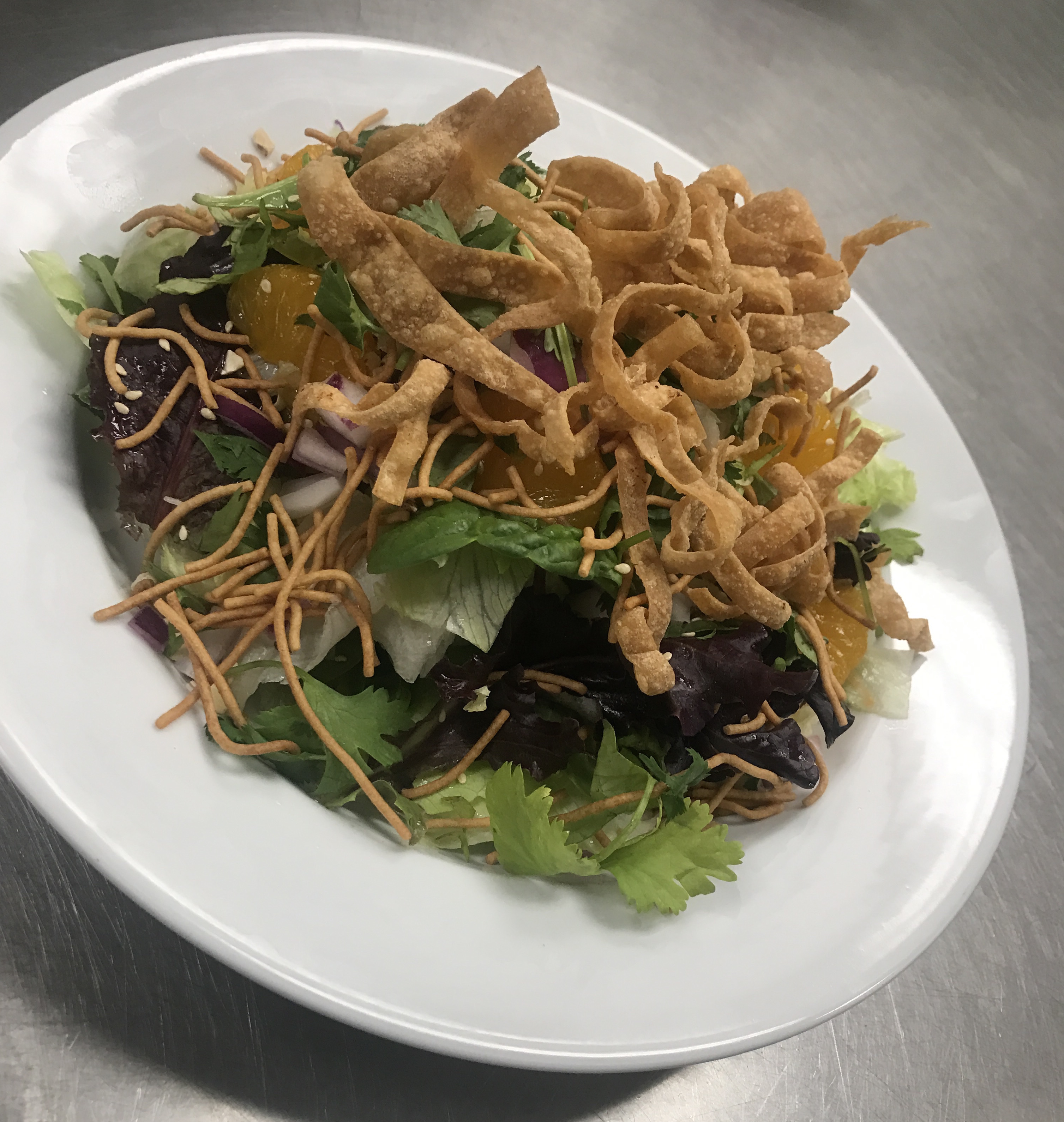Order Chinese Chicken Salad food online from Papa Joe's Pizza store, Riverside on bringmethat.com