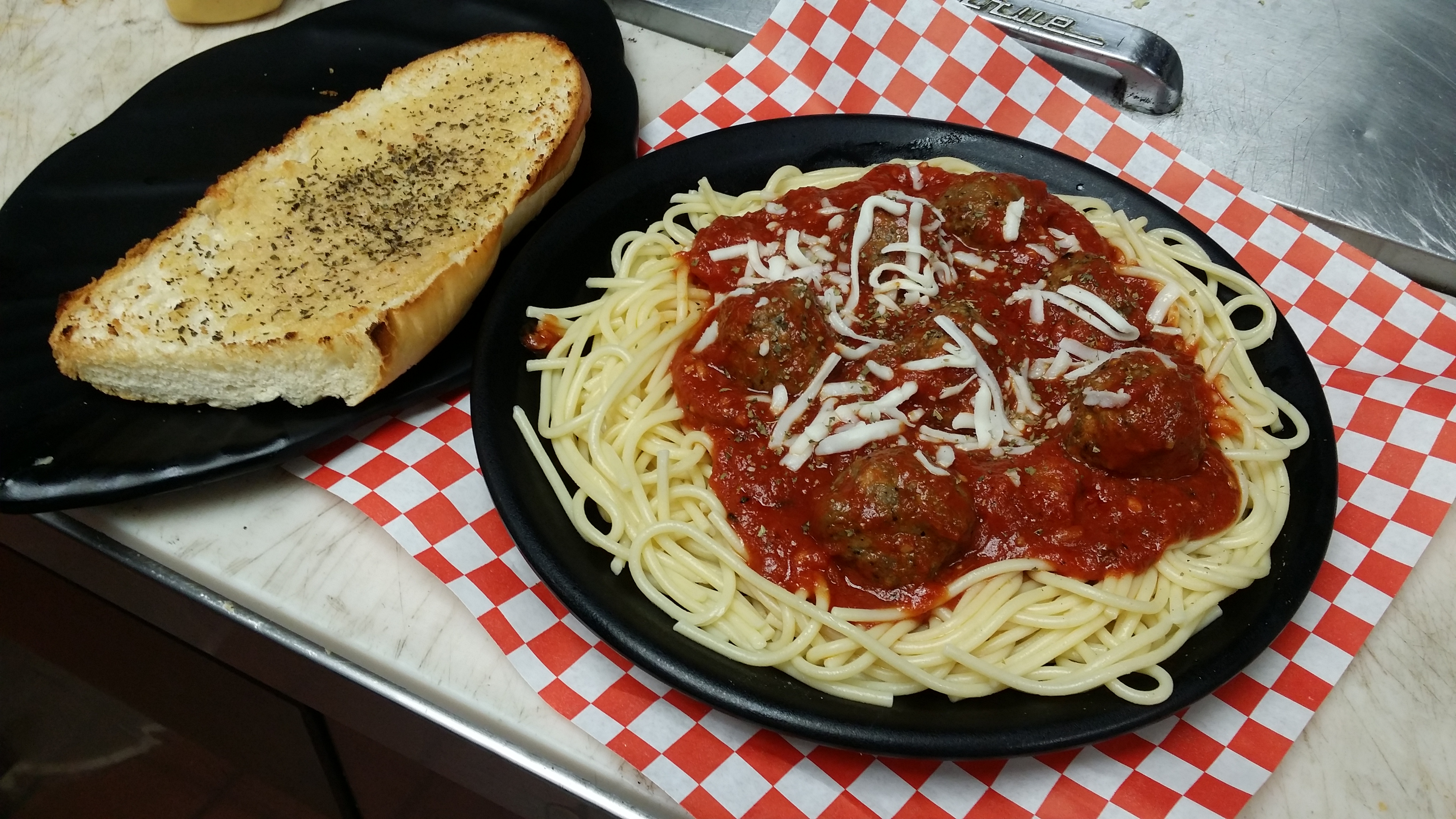 Order Spaghetti with Meatballs food online from Vinthai Cuisine store, Anaheim on bringmethat.com