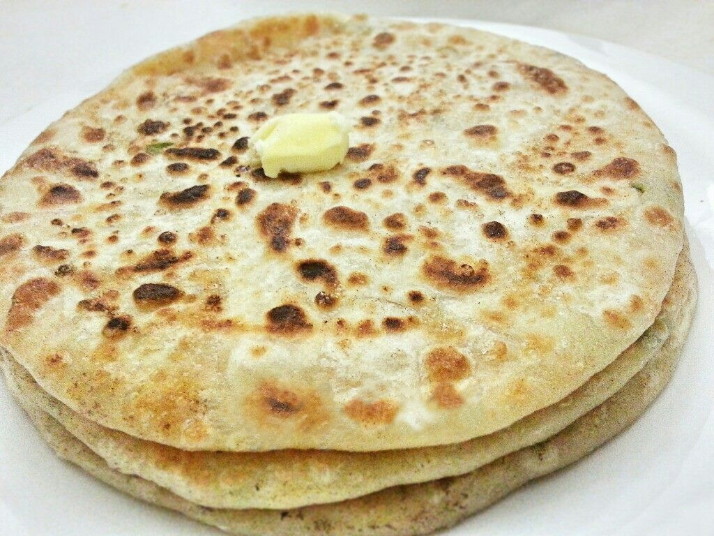 Order Aloo Paratha food online from Aroma Indian Kitchen store, Columbus on bringmethat.com