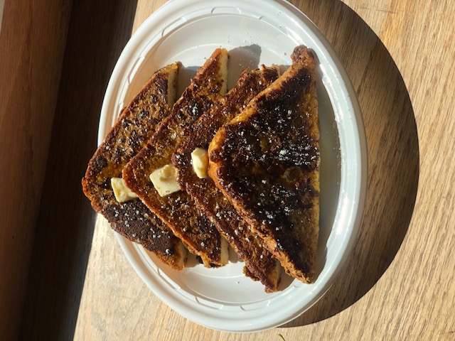 Order French Toast food online from Hudson Market store, New York on bringmethat.com