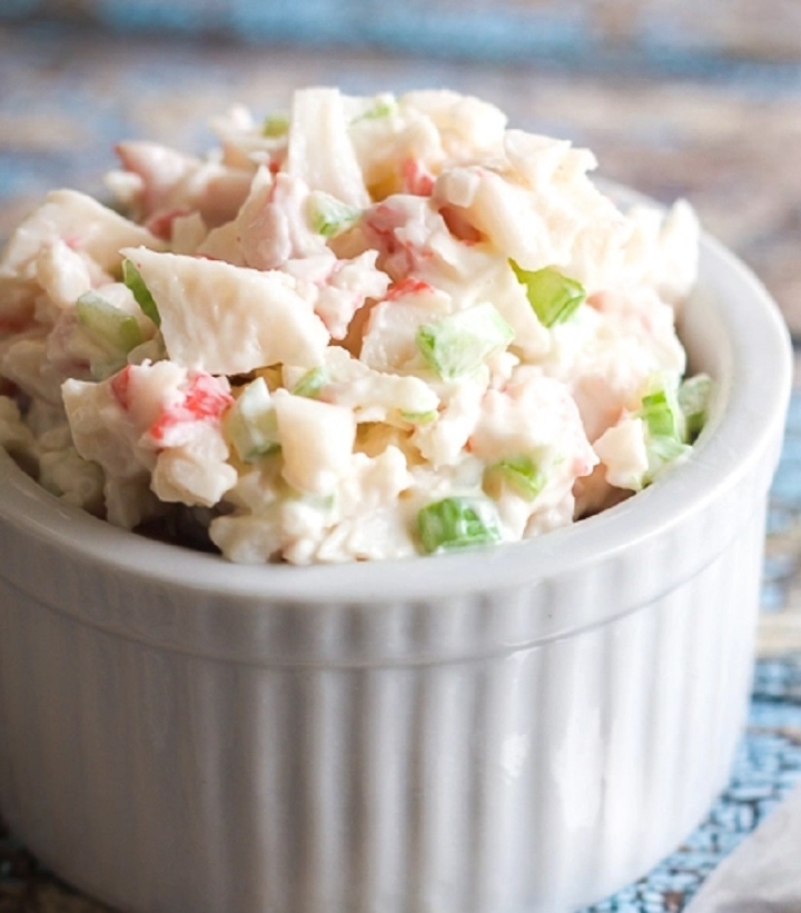 Order Crab Salad food online from Captain’s Curbside Seafood store, Trappe on bringmethat.com