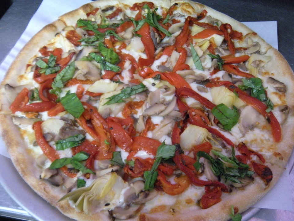 Order Ortolano Pizza food online from Silvio Restaurant & Pizzeria store, Thornwood on bringmethat.com