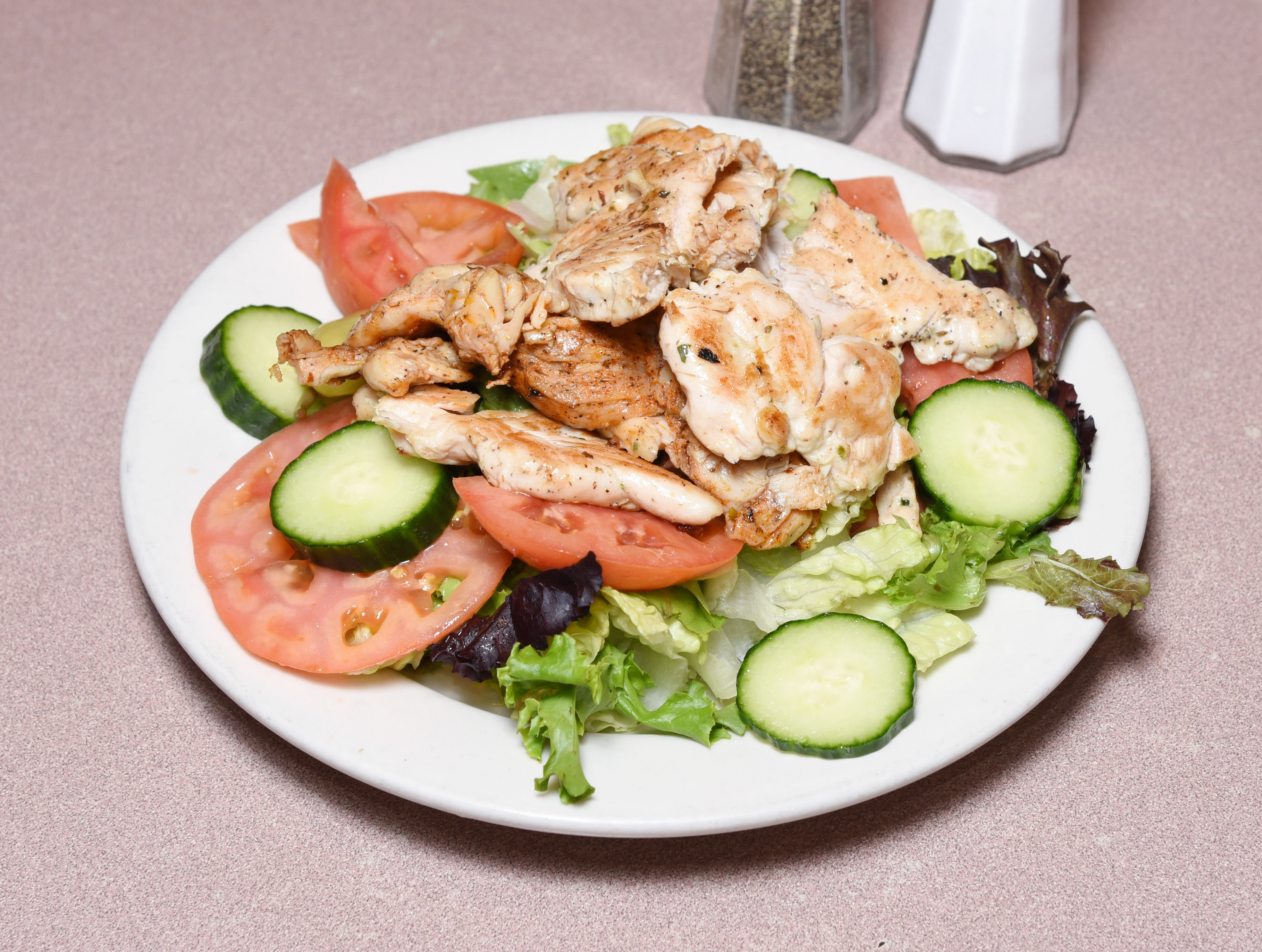 Order 13. Grilled Chicken Garden Salad Platter food online from Cozy Cottage store, Bronx on bringmethat.com