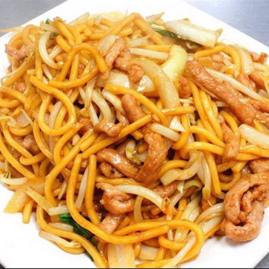 Order Chicken Chow Mein food online from Lucky Wok Chinese Food store, Ontario on bringmethat.com