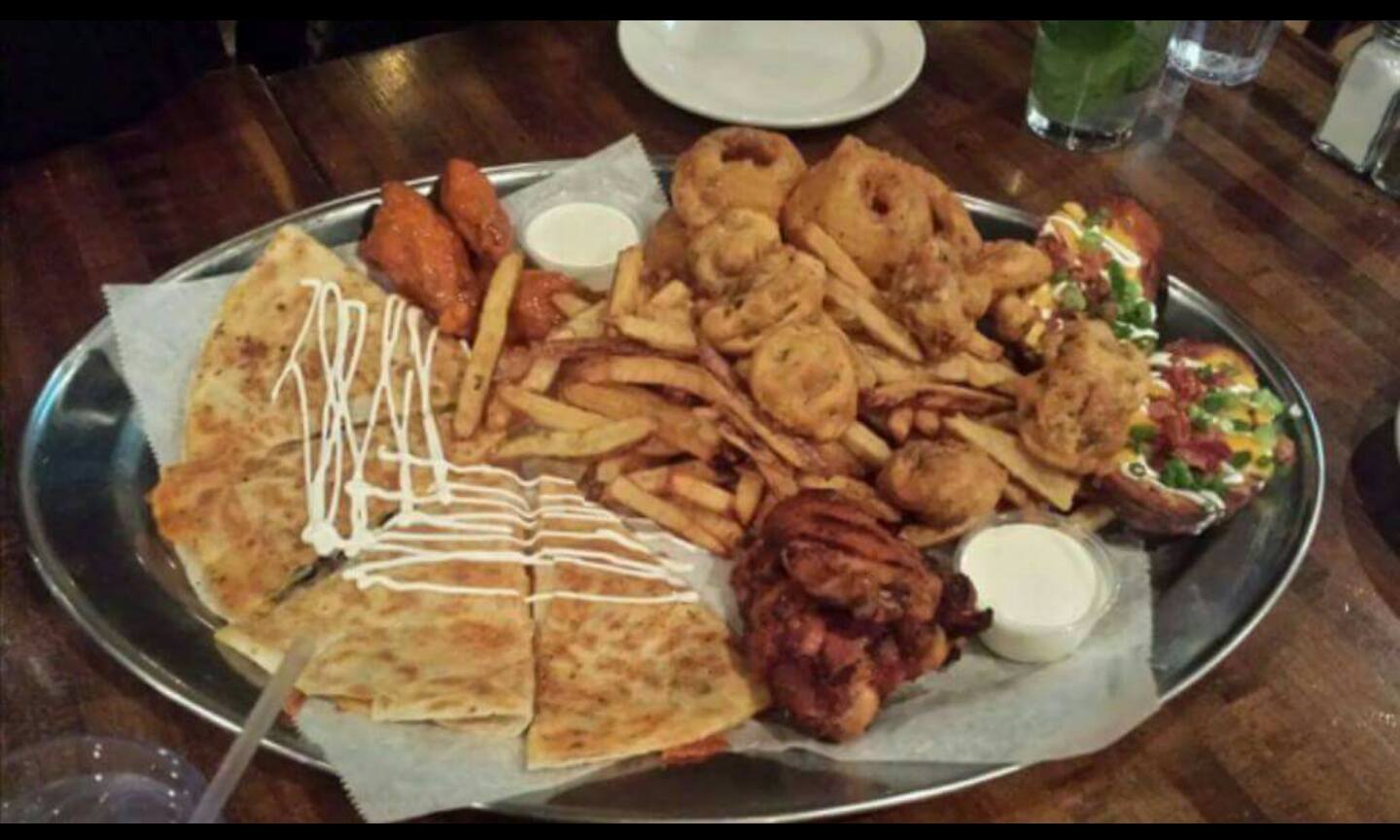 Order Combo Platter food online from Output Lounge & Sports Bar store, Chicago on bringmethat.com