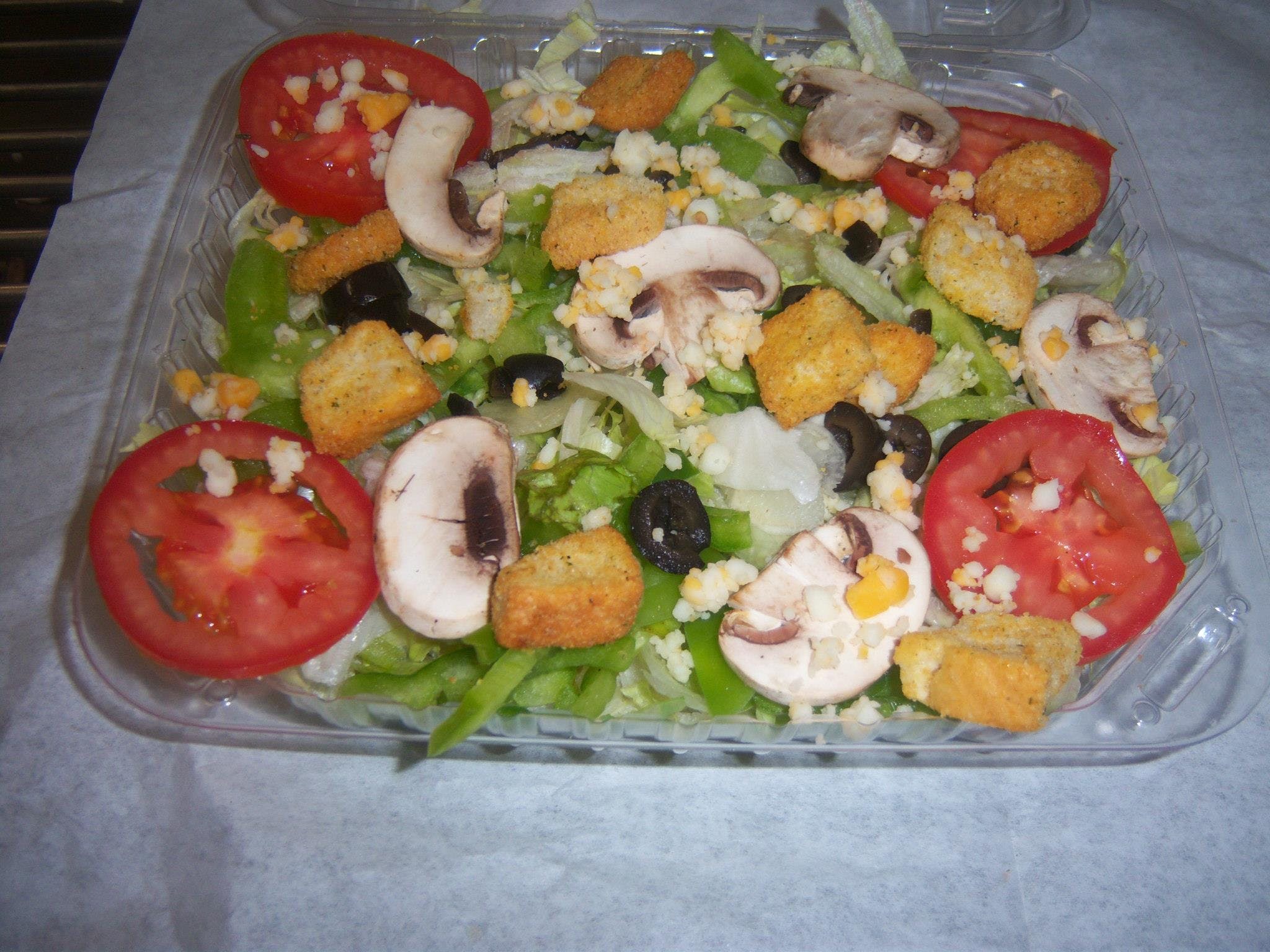 Order Garden Salad - Large food online from All Star Pizza store, San Bernardino on bringmethat.com