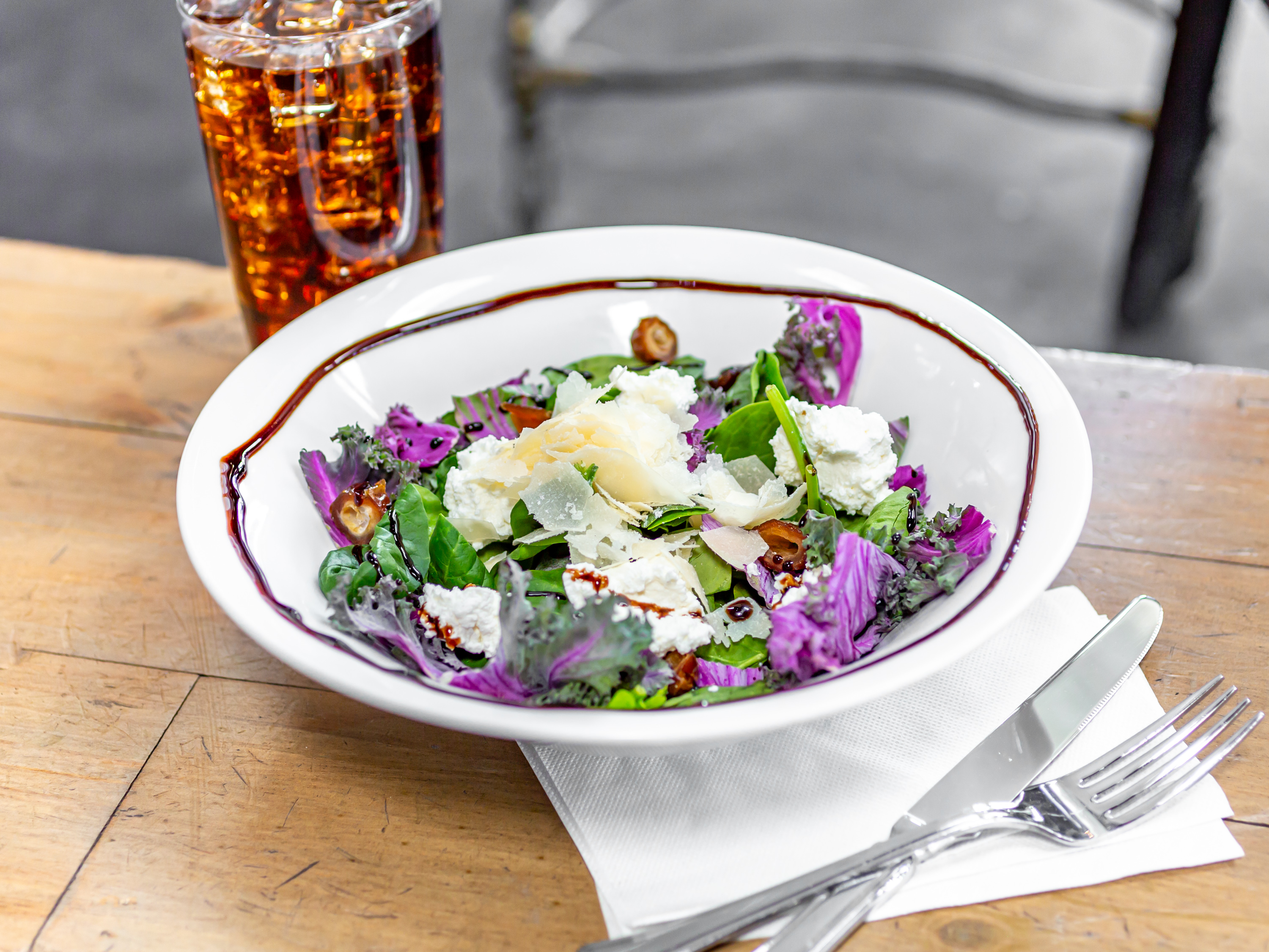 Order Purple Kale and Ricotta Salad food online from Midici The Neapolitan Pizza Company store, Sherman Oaks on bringmethat.com