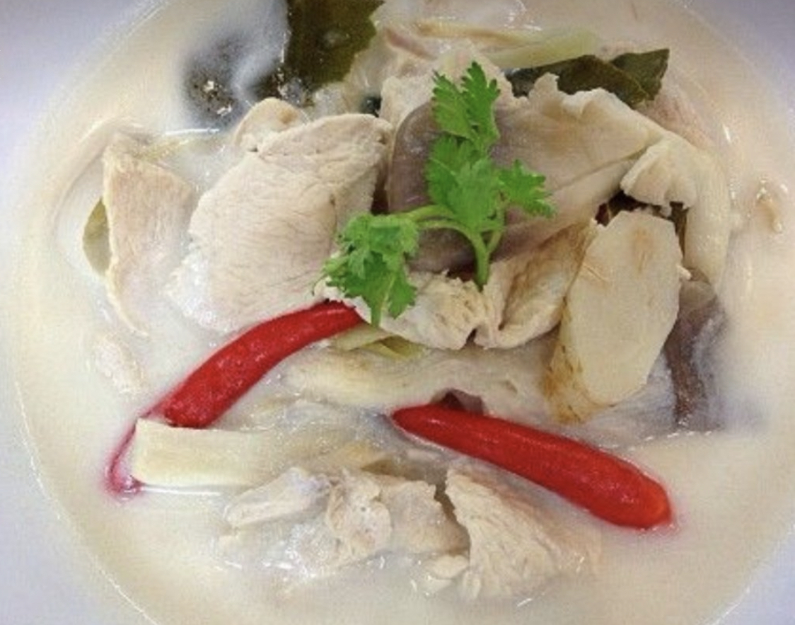 Order Tom Kha Soup Lunch food online from Haad Thai store, Washington on bringmethat.com