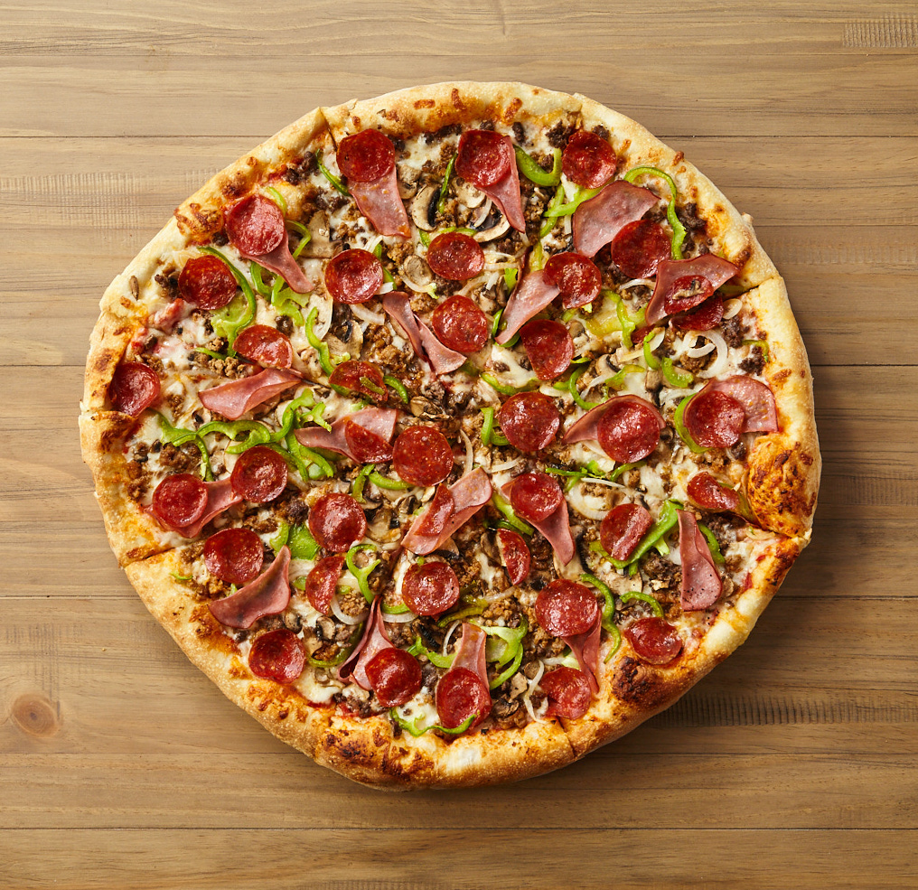 Order Johnny’s Deluxe Pizza food online from Johnny's New York Style Pizza store, Roswell on bringmethat.com