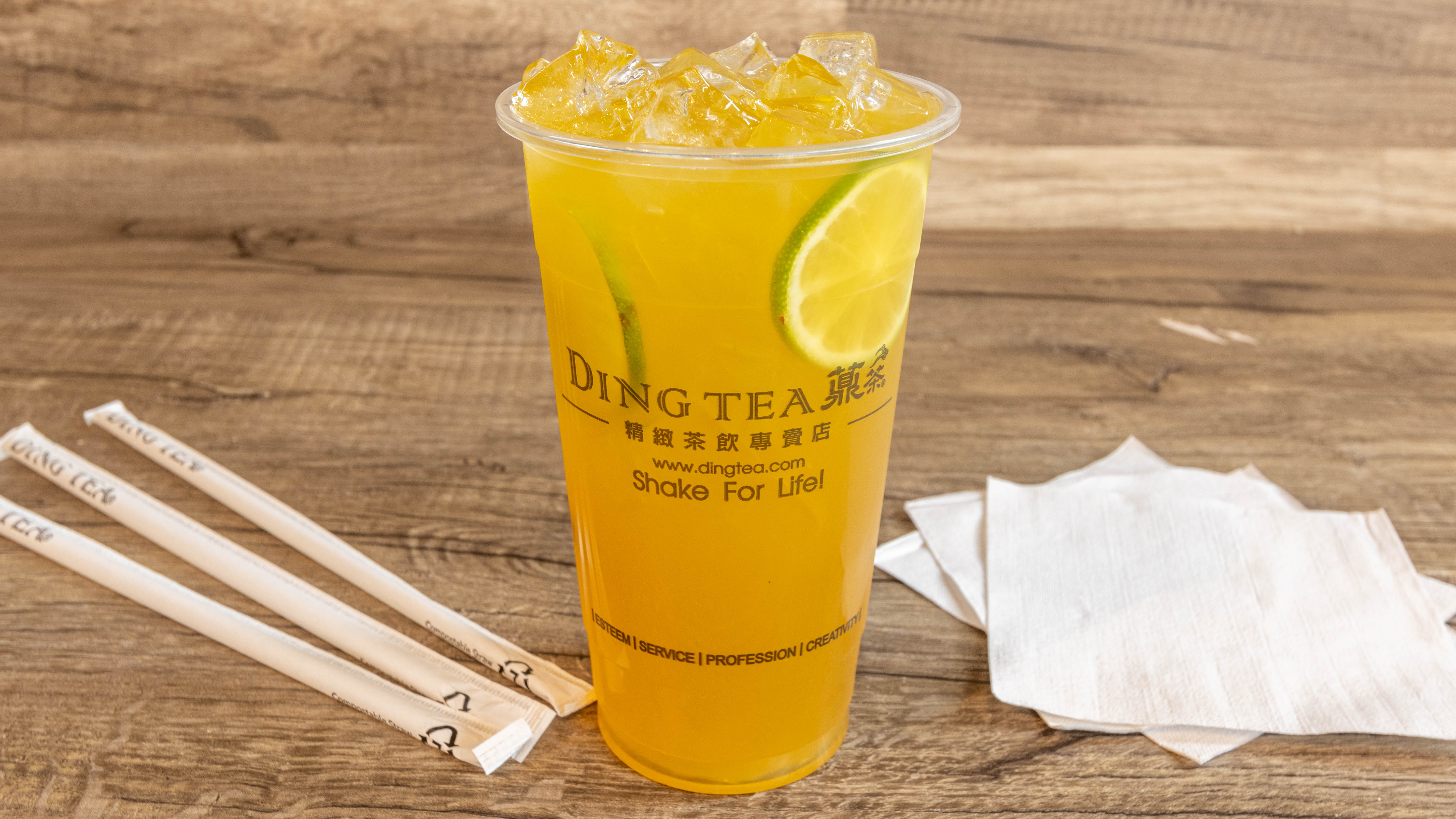 Order Kumquat Lemon Ice Tea (Large) food online from Ding Tea store, Richardson on bringmethat.com