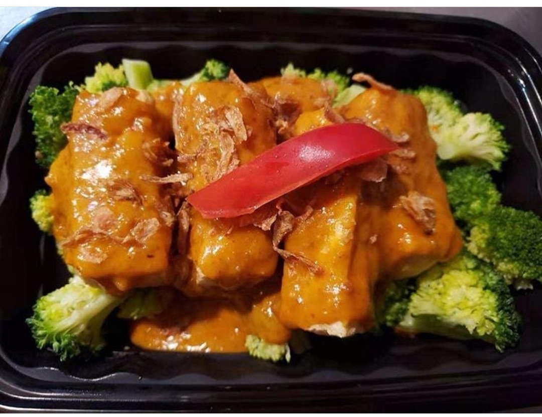 Order Rama Tofu food online from Monsoon store, Charlottesville on bringmethat.com
