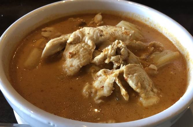 Order Mussaman Curry food online from Aroy Thai Kitchen store, Las Vegas on bringmethat.com