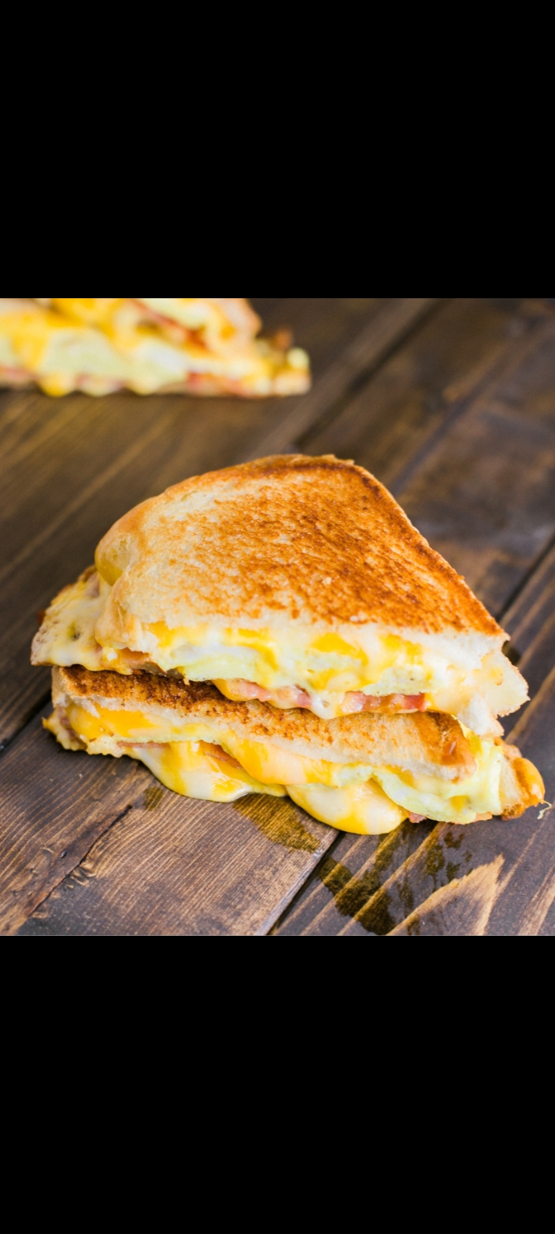 Order Grilled Cheese & Eggs Sandwich  food online from American Gourmet Foods Deli store, New York on bringmethat.com