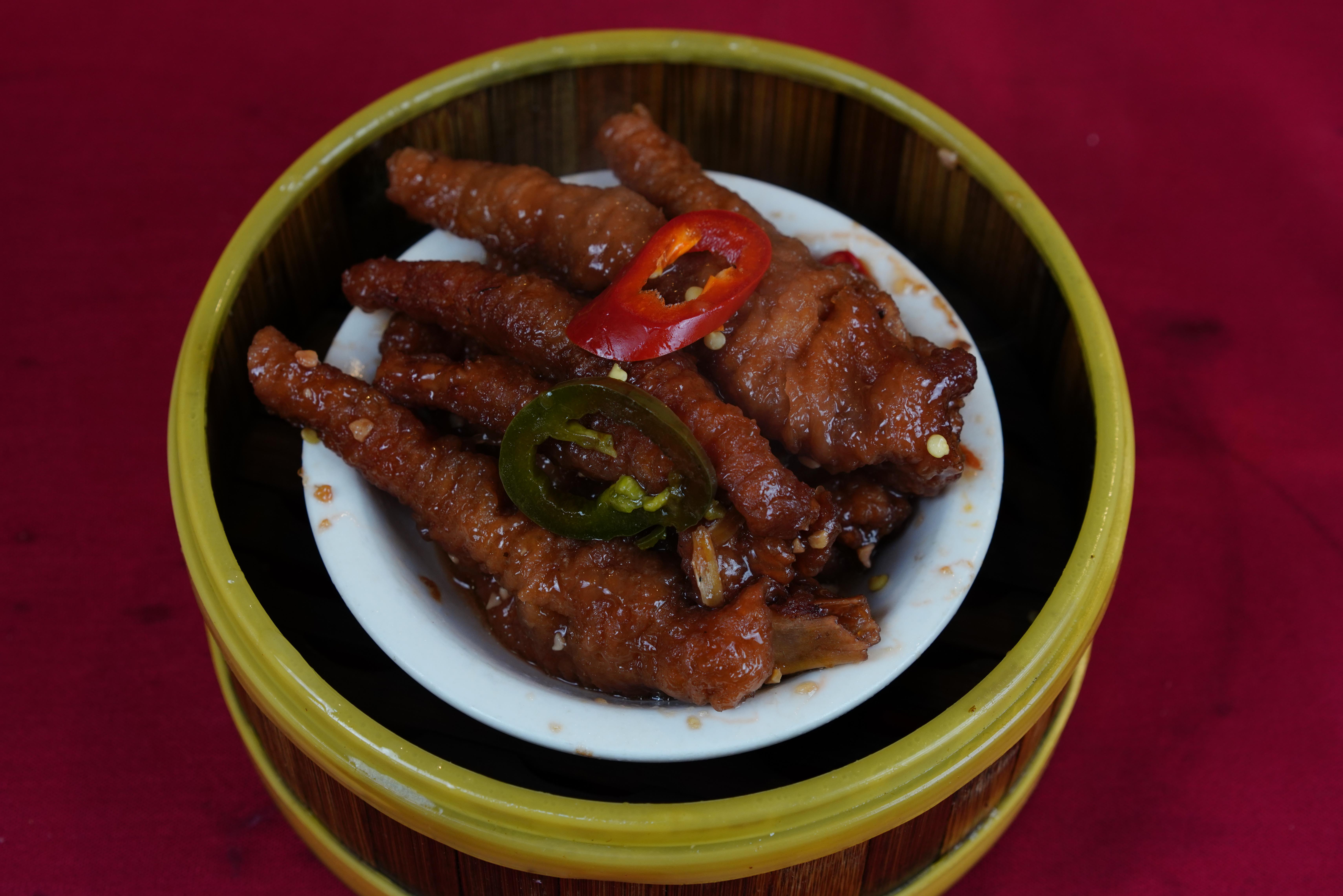 Order Steamed Chicken Feet with Black Bean Sauce 凤爪 food online from Golden Coast store, San Francisco on bringmethat.com