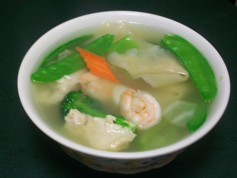 Order 38. War wonton soup food online from Mayflower Chinese store, Capitola on bringmethat.com