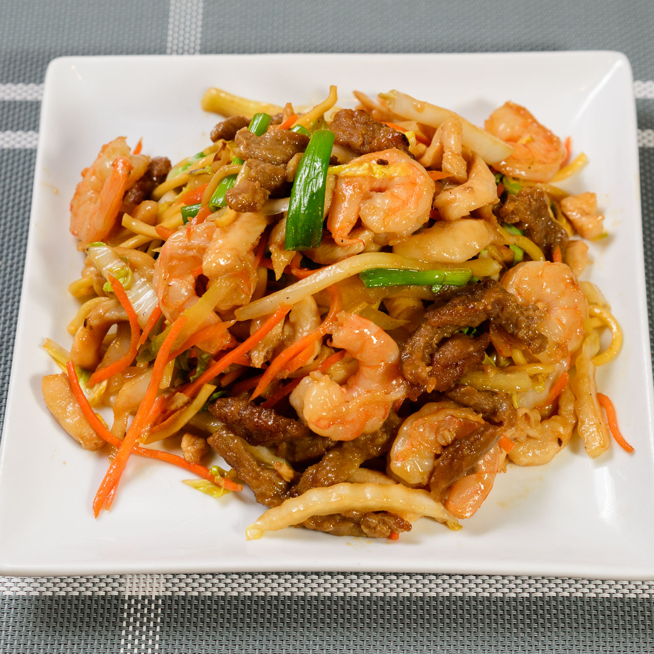 Order Combination Lo Mein food online from Oriental Cafe store, Rockville on bringmethat.com