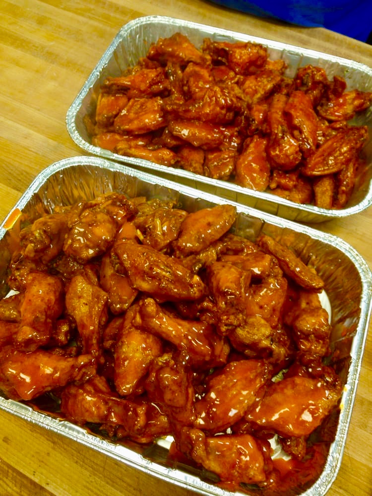Order Half Tray (30 wings) food online from The Dawg Pound store, Levittown on bringmethat.com