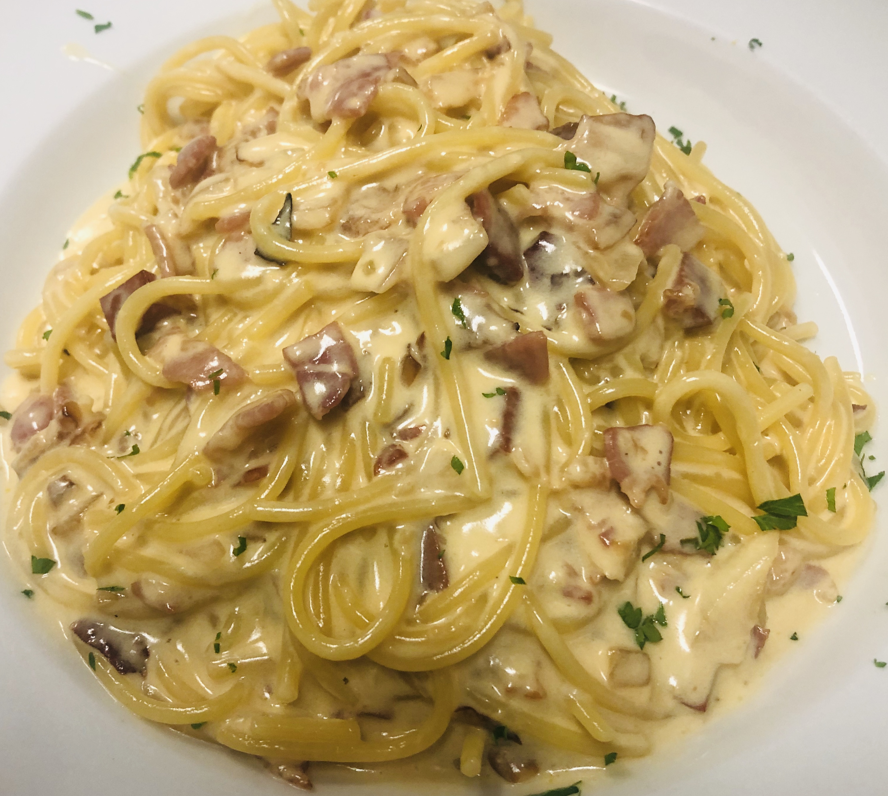 Order Spaghetti alla Carbonara Dinner food online from Pino Cucina store, Ladera Ranch on bringmethat.com