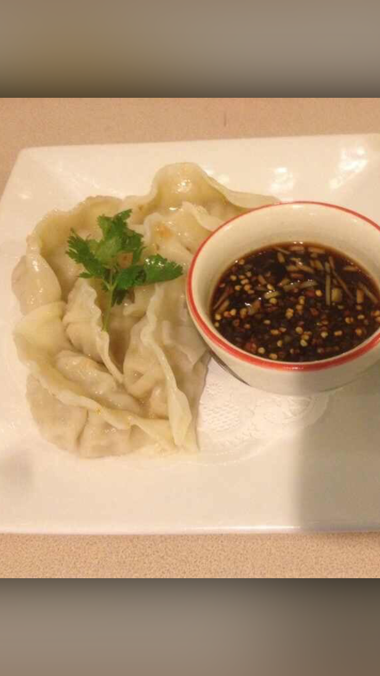 Order Steamed Chicken Dumpling food online from The Dish Thai Fusion Cuisine store, Studio City on bringmethat.com