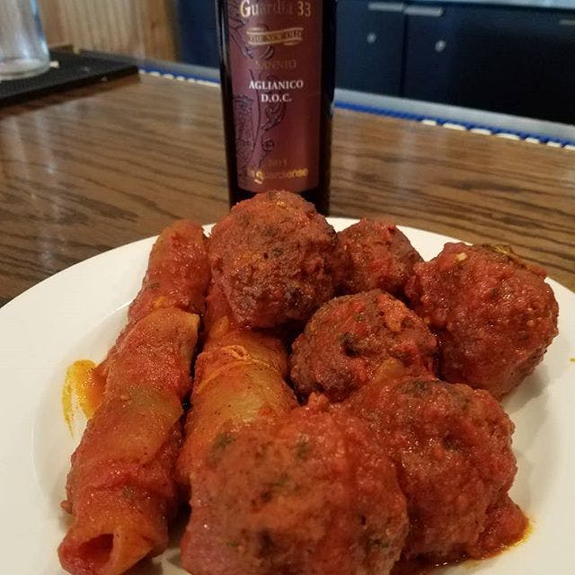 Order Pasta & Homemade Meatballs - Entree food online from Alessios Seafood Grille store, Warrington on bringmethat.com