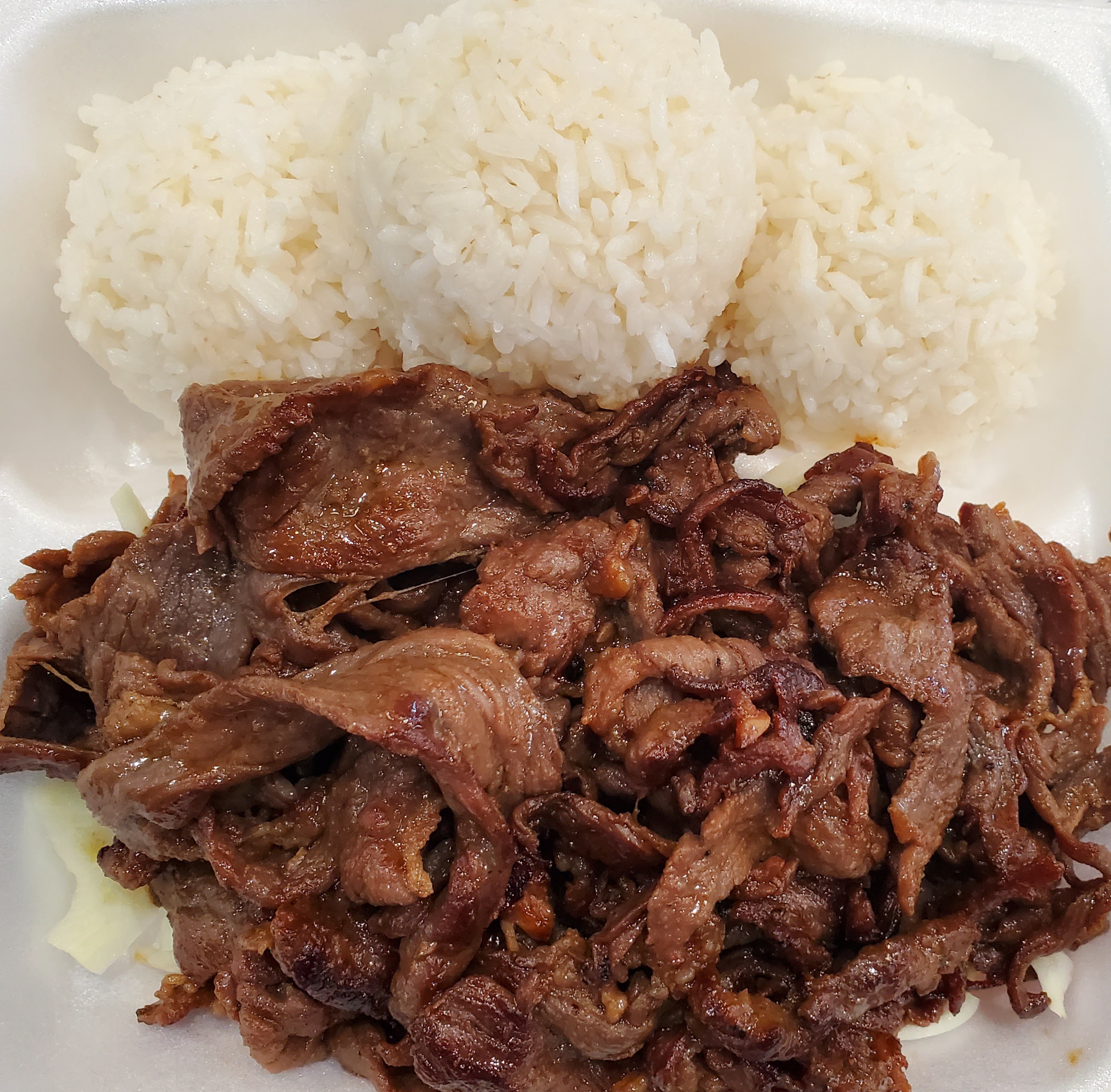 Order BBQ Beef Plate food online from Young Hawaiian Bbq store, Chino on bringmethat.com