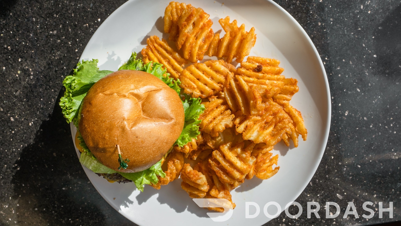 Order Cheese Burger food online from Parkview Diner store, Brooklyn on bringmethat.com