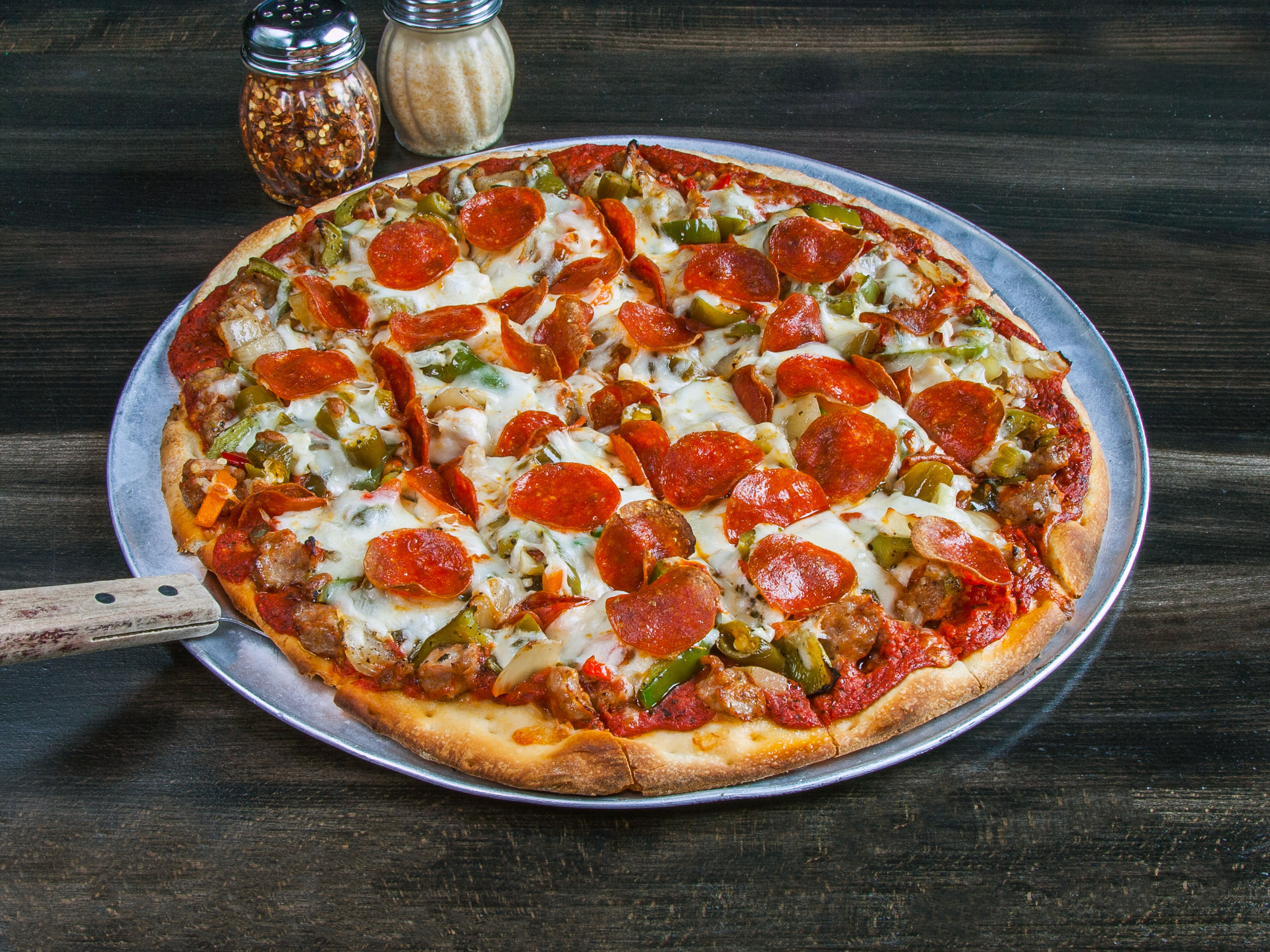Order Draft Picks Special Pizza food online from Draft Picks store, Naperville on bringmethat.com