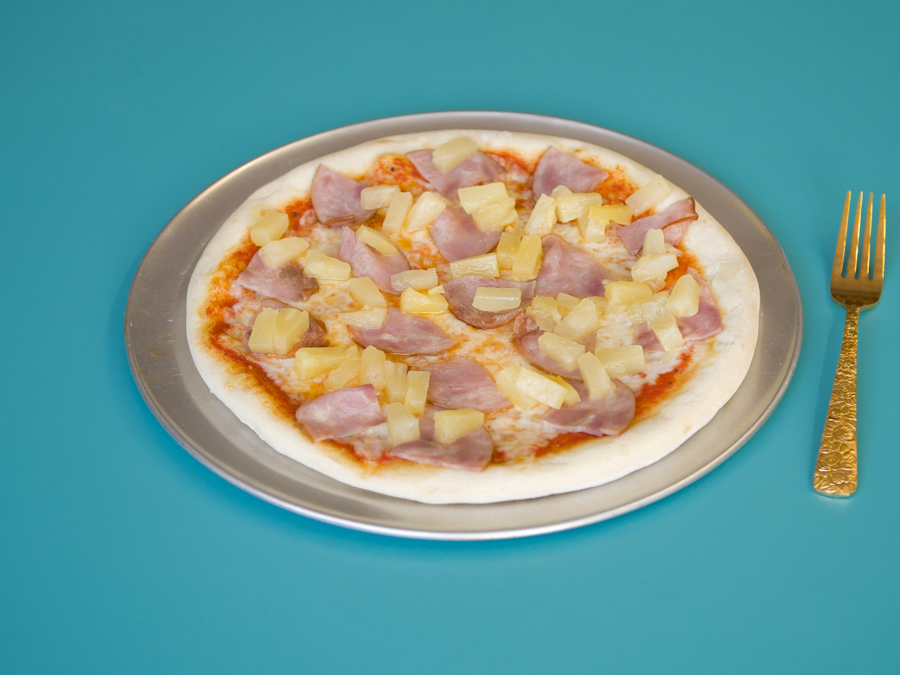 Order Hawaiian Pizza food online from Andre Pizza store, Los Angeles on bringmethat.com