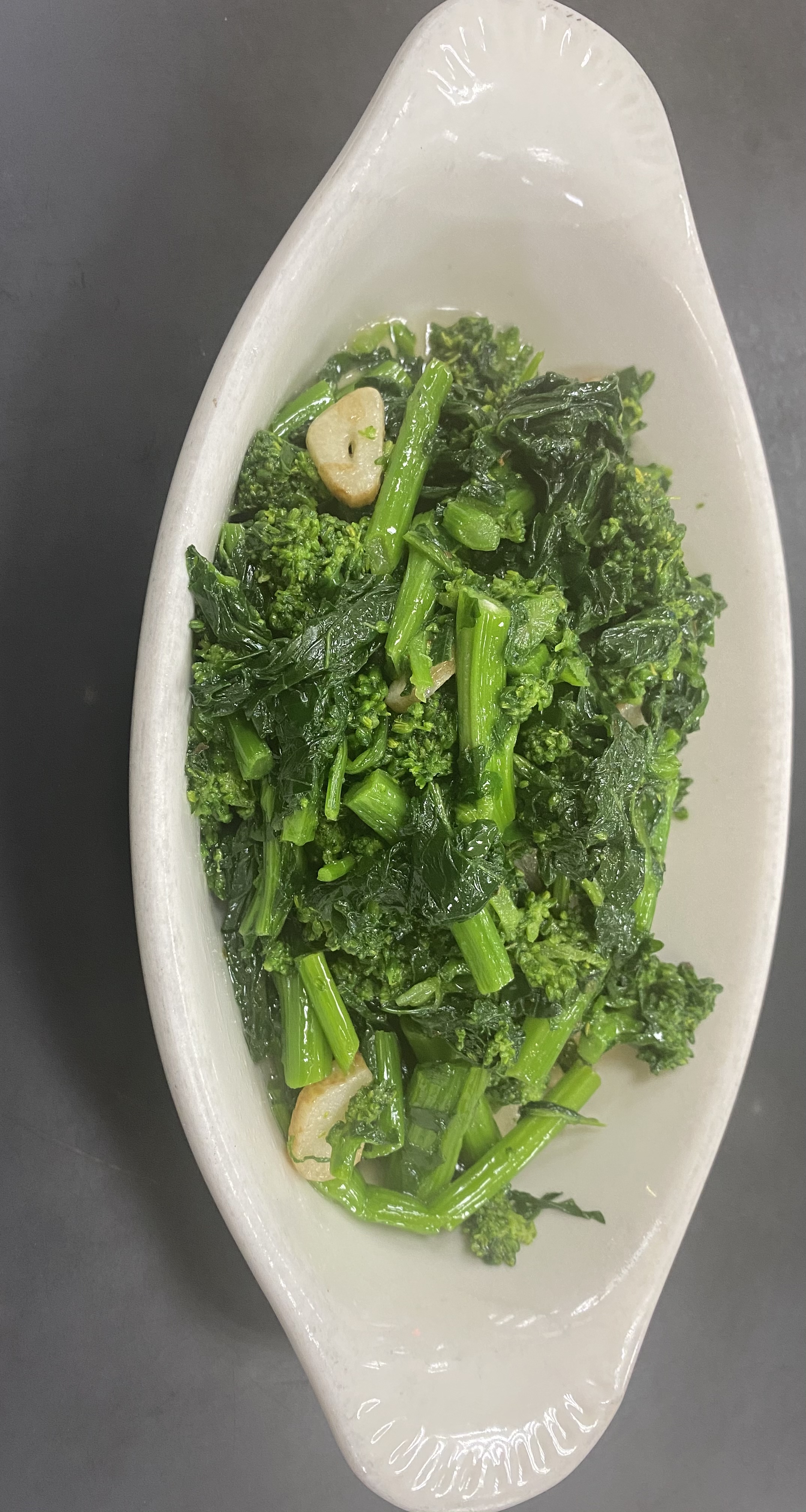 Order Broccoli Rabe food online from Famous Calabria store, New York on bringmethat.com