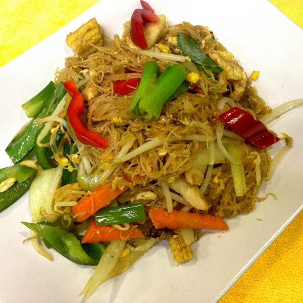 Order SN6. Singapore Noodle  food online from Dokbua Thai Kitchen store, Brookline on bringmethat.com