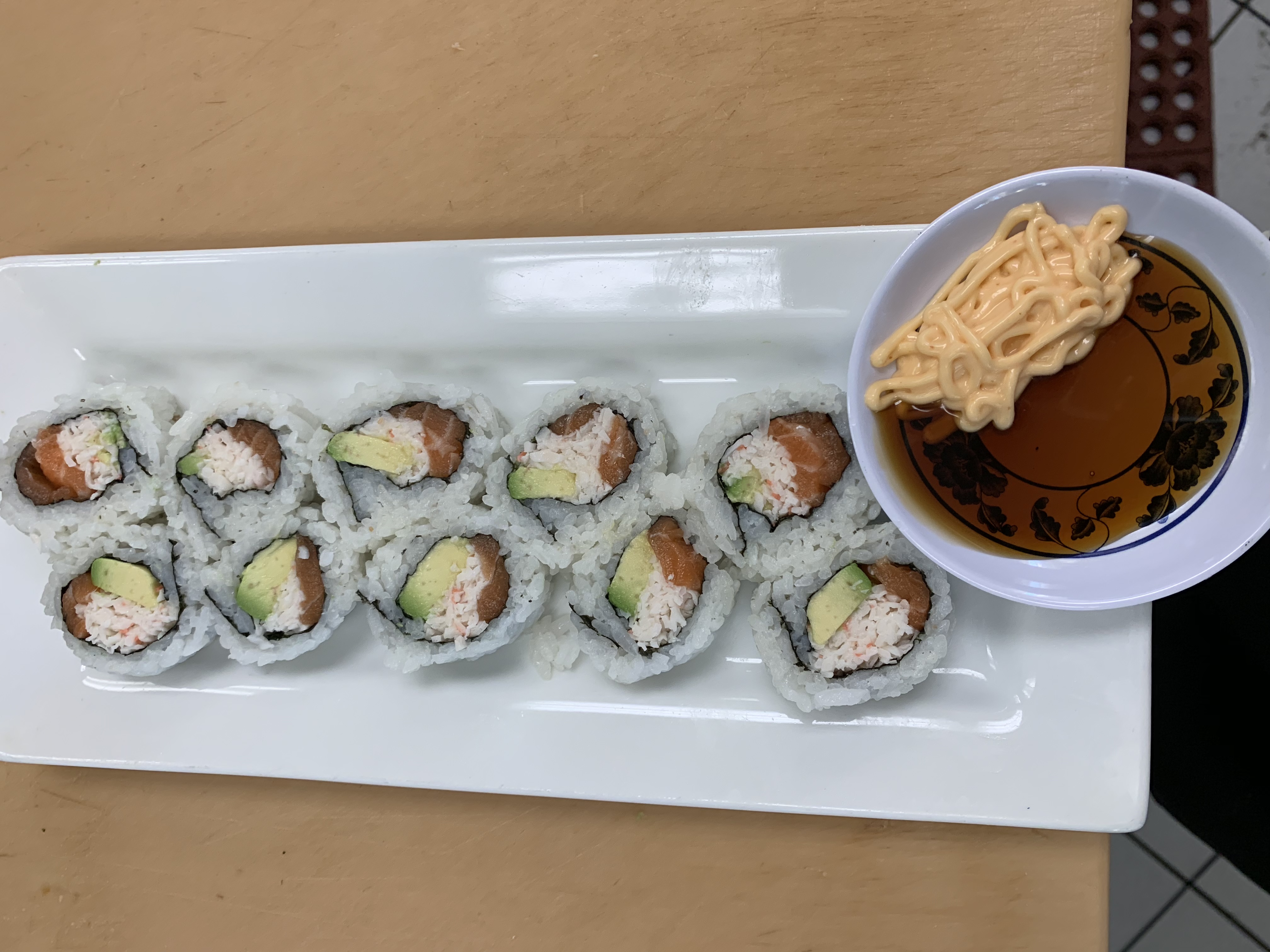 Order 10 Piece Special Tuna Avocado Roll food online from Jazz Sushi Bar store, New Orleans on bringmethat.com