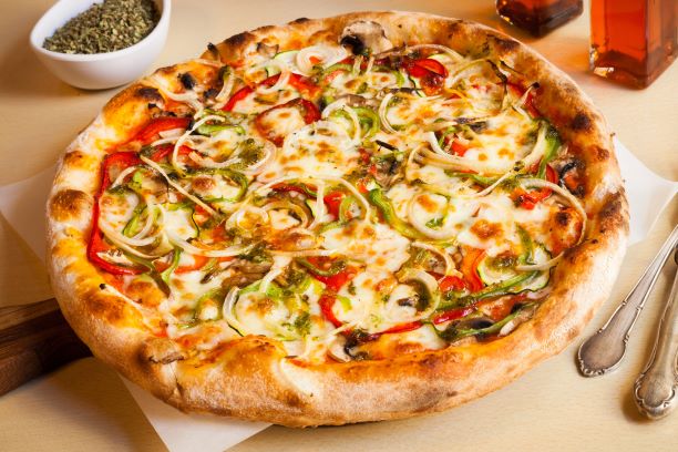 Order Super Veggie Pizza food online from Chicago Pizza Kitchen store, Albuquerque on bringmethat.com