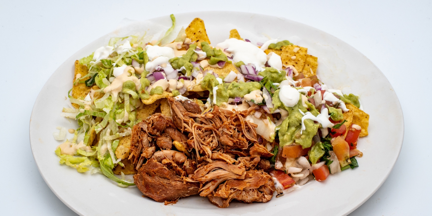 Order Grilled Chicken Nachos food online from Amelia's Taqueria store, Allston on bringmethat.com