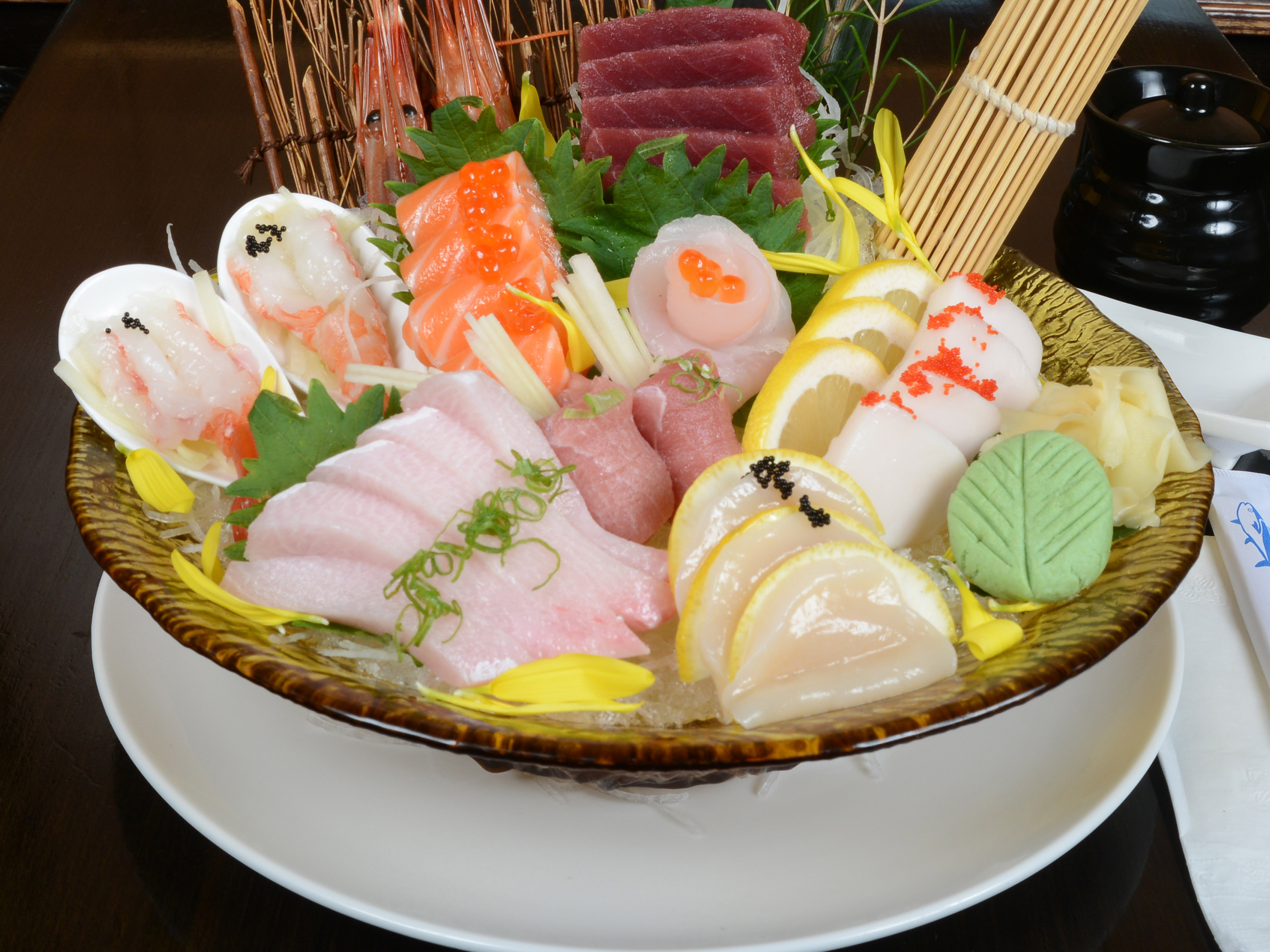 Order Sashimi Appetizer food online from Yamafuji Sushi store, Westport on bringmethat.com