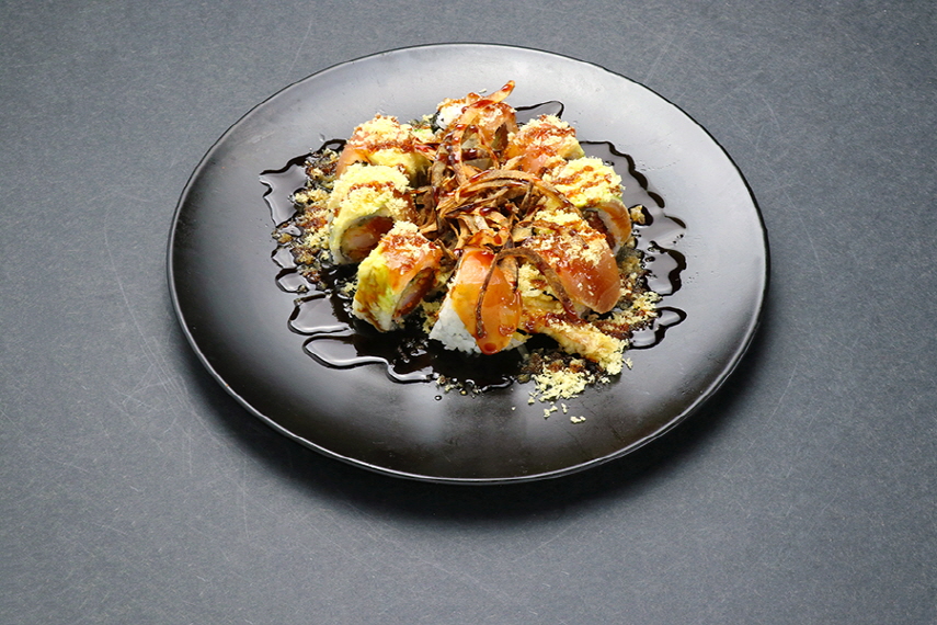 Order Ninja Roll  food online from Hikari Sushi & Grill store, Frisco on bringmethat.com