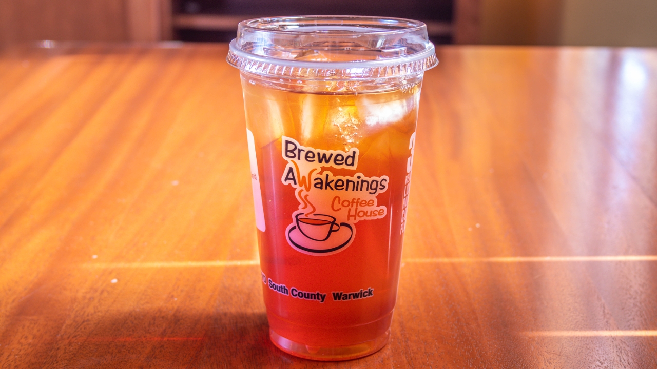 Order Ginger Peach Iced Tea food online from Brewed Awakenings store, Cranston on bringmethat.com