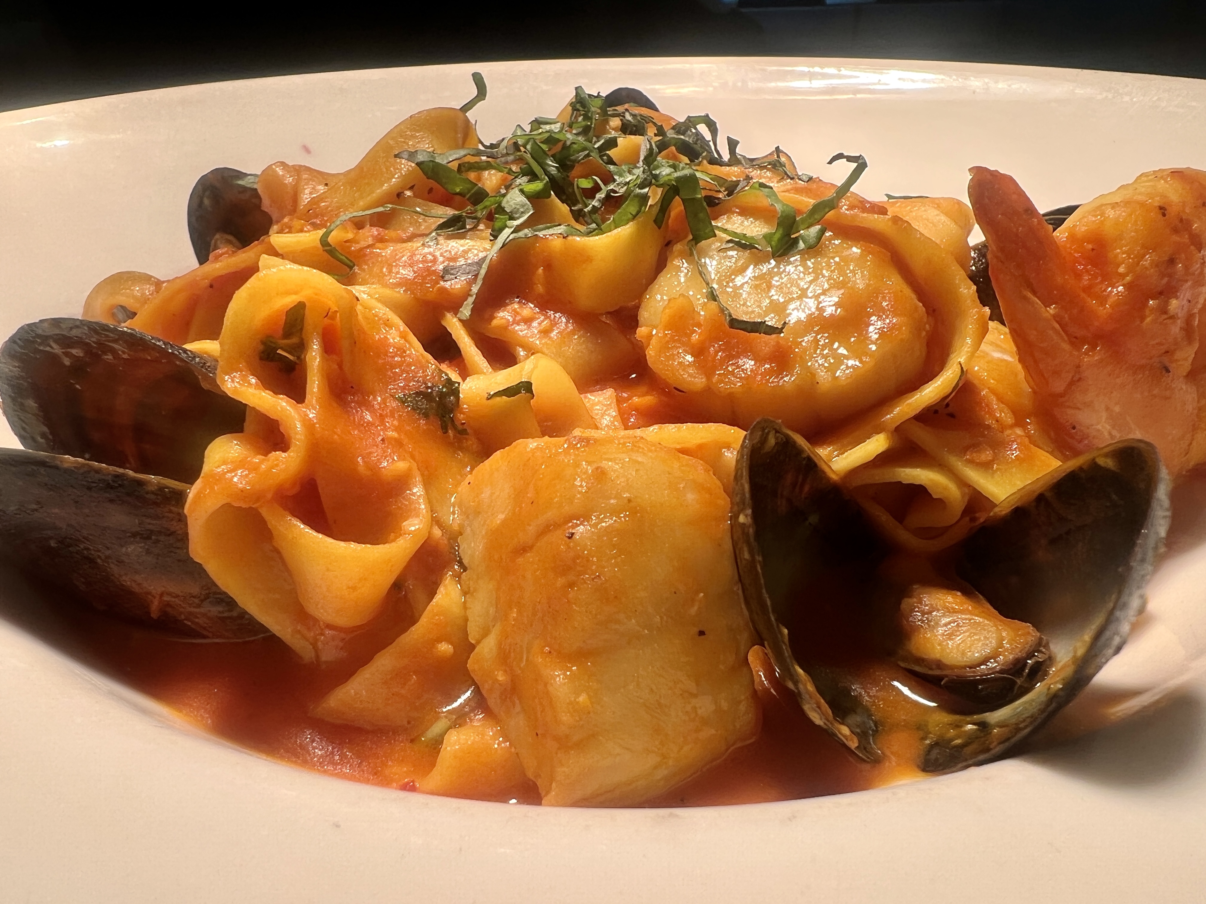 Order Fettucine Frutti Di Mare food online from Parkers Restaurant And Bar store, Downers Grove on bringmethat.com