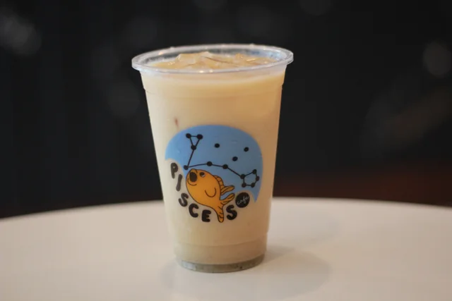 Order Iced Misugaru Latte food online from Pisces Cafe Boba & Tea store, Lisle on bringmethat.com